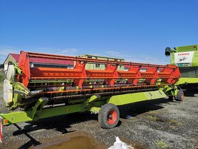 Predám kombajn CLAAS Lexion 670 + žací stôl V750+prepravník - 10