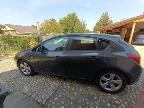 Opel Astra - 10