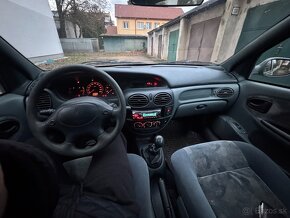 Renault Megane 1.6 Classic - 10