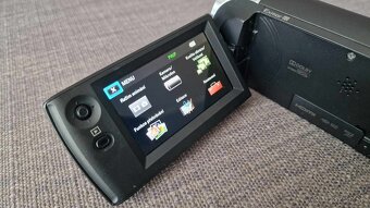 Sony HDR-CX240E - 10