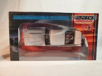 Ford Mustang GT 1967 1:24 Maisto - 10