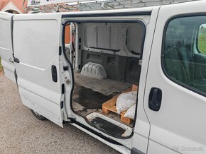 Renault Trafic - 10