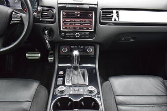 Volkswagen Touareg 3,0 TDI 180 kW,R-Line,DSG,ACC,kůže,ČR, - 10