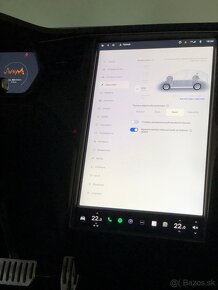 Tesla Model X Performance, 7 sedadel - 10