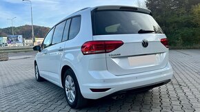 Volkswagen Touran 2.0 TDI 150k Comfortline DSG ACC KAM - 10