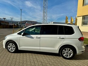 Volkswagen Touran 2.0 TDI 150k Comfortline DSG ACC KAM - 10