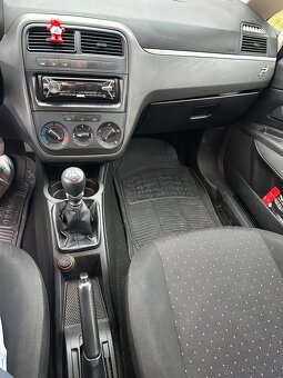 Na predaj- Fiat Punto 1.2 Benzín 48kW - 10