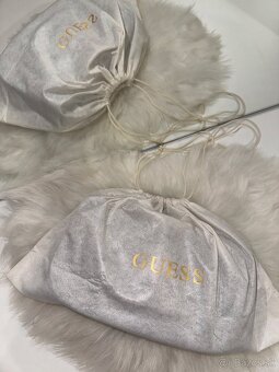 Guess kabelka - 10