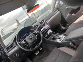 Škoda Superb Combi 2.0 TDI SCR Scout 4x4 DSG - 10