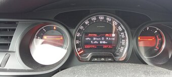 Citroen C5 2,0 HDI - 10