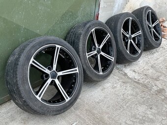 BMW 5x120 R18 235/45 - 10