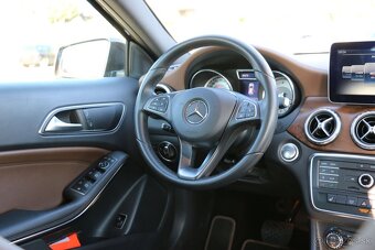 Mercedes-Benz GLA 200 d A/T - 10