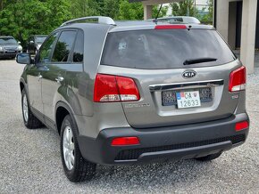 KIA SORENTO 2,2CRDi 4x4 - 10