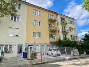 NA PREDAJ 2 IZBOVÝ APARTMAN V CENTRE BRATISLAVÝ - 10