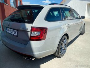 Škoda Octavia Combi 2.0 TDI RS DSG Nardo Gray - Na Splátky - 10