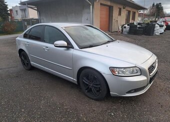 Volvo S40 1,6 D Momentum nafta manuál 80 kw - 10