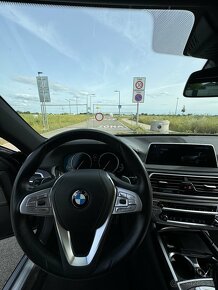 BMW rad 7 730d A/T - 10