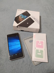 Microsoft Lumia 550 biela - 10