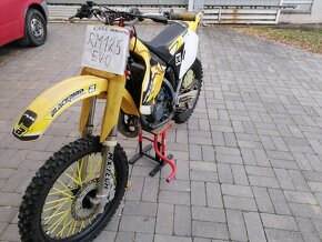 Suzuki RM 124 - 10