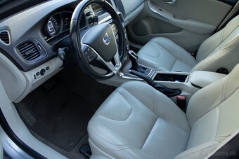 Volvo V40 - 10