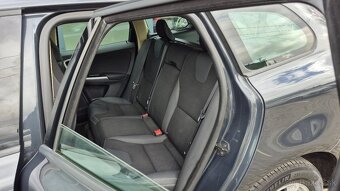 Volvo XC60 2.4D Kinetic Geartronic - ťažné - 10