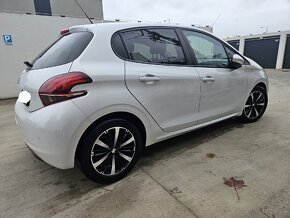 Peugeot 208  37.700km 2018 - 10