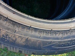 245/45 r19 zimne pneumatiky - 10