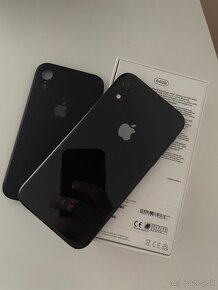 iPhone XR 64GB Black - 10