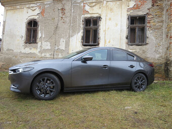 Mazda 3 Skyactiv-X181 6MT SDN GT/Plus - 10