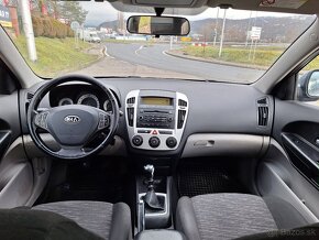 Kia Ceed 1.6 Hatchback - 10