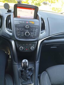 Opel Zafira Tourer 2016 1,4 Turbo - 10