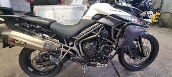 Triumph Tiger 800 XCA - 10