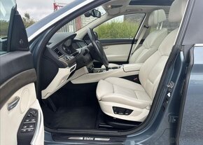 BMW Řada 5 530d Gran Turismo PANORAMA nafta automat 180 kw - 10