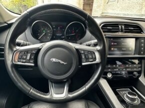 Jaguar f pace I4 132kw (180k) 2018 - 10