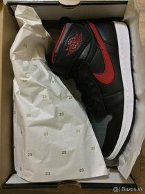 TENISKY NIKE AIR JORDAN 1 Hi FlyEase EU 44  (UK 9) + darček - 10