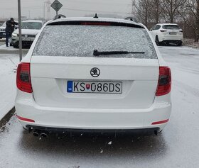 SKODA ZNAKY LOGA FAREBNE LAKOVANE DO SKODA FARIEB VRS NAPIS. - 10