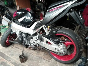 Honda cbr 900rr fireblade - 10