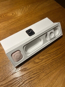 Apple Watch Series 5, 40 mm Gold Alu Pink Sand - 10