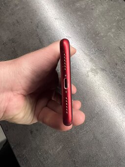 Predam Iphone 11 128gb red nova bateria 100% - 10