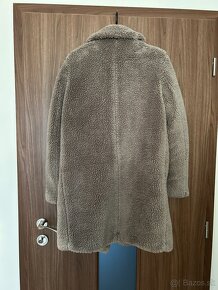 KRÁSNY TEDDY KABÁT značky ZARA, PC 99,95 EUR - 10