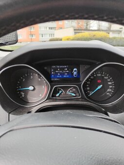 Ford Focus 2.0 tdci - 10