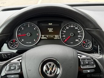 VW Touareg - 10