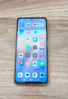 Xiaomi Redmi Note 11 Pro; 6,67“ AMOLED; 128GB; Android 13 - 10