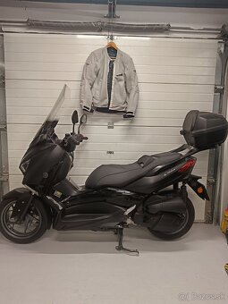 Yamaha X-Max Tech Max 125 - 10