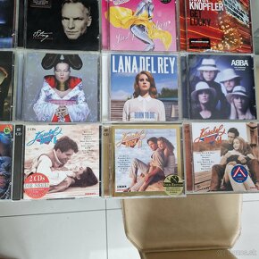 CD-čka...ERASURE,SIMPLE MINDS,ANNIE LENNOX,EURYTHMICS.... - 10