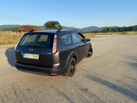 Ford Focus 1.8 TDCI - 10