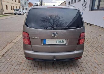 Volkswagen Touran 1,9 TDI nafta manuál 66 kw - 10