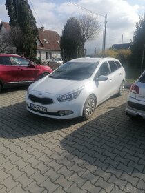 Kia ceed sw 1.6 crdi - 10