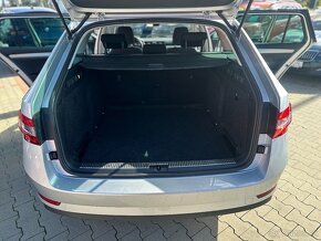 ŠKODA SUPERB COMBI, 4X4, DSG , PRAVIDELNE SERVISOVANE - 10