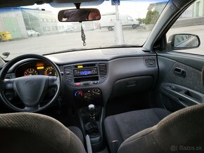 KIA RIO - 10